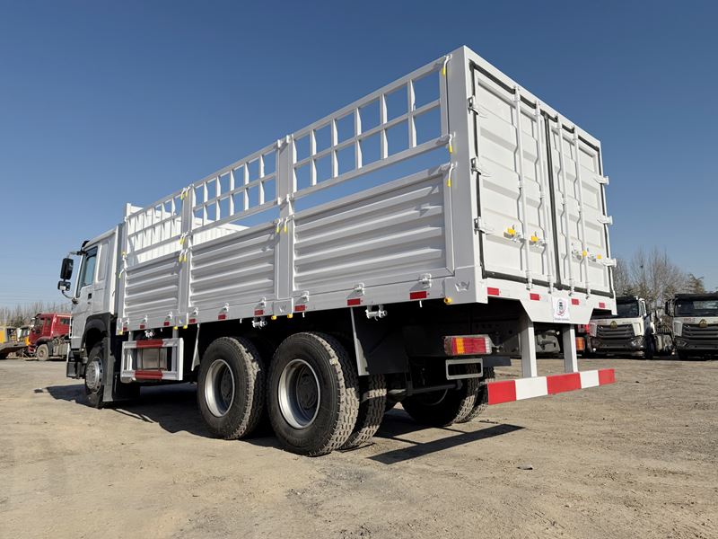 HOWO H76 6x4 Heavy-duty Truck factory