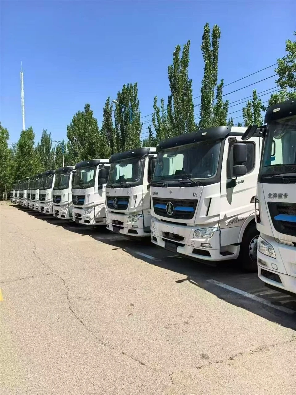 Beiben V3 Electric Tractor