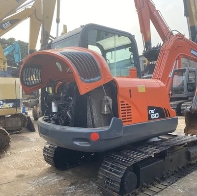 DX60 Excavator (2)