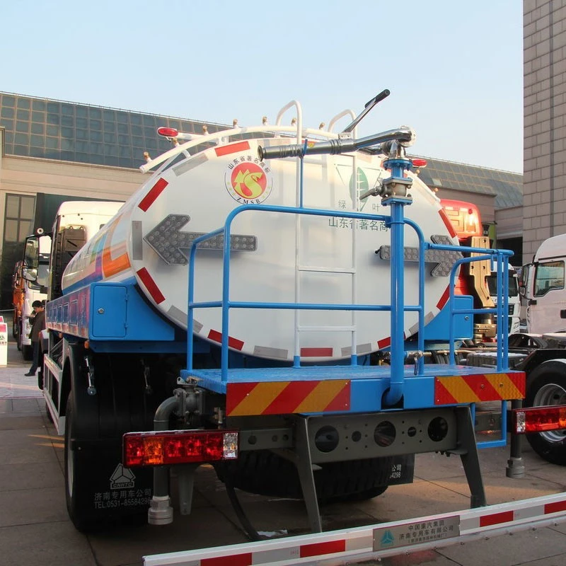 HOWO 4X2 WATER TANK (4)