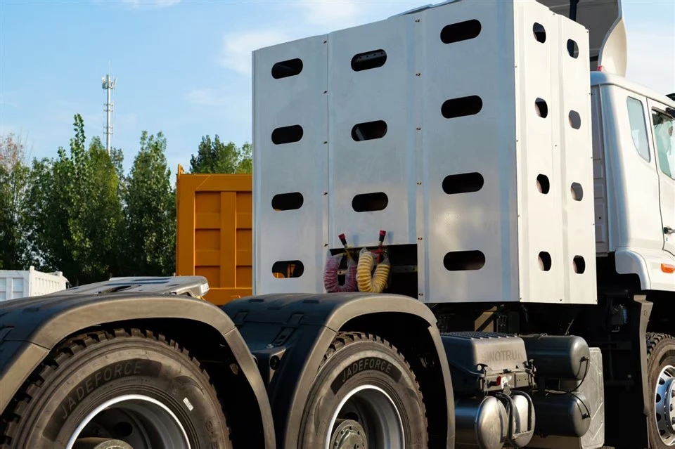 HOWO 6X4 Tractor Truck high quality