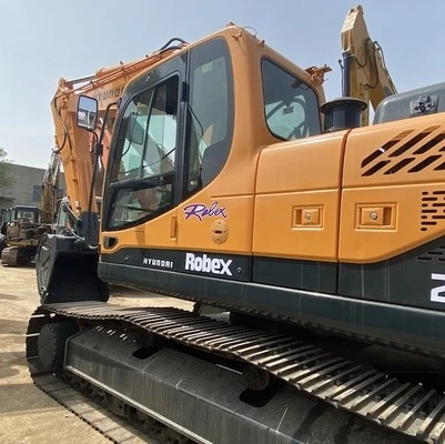 R220 Excavator (4)