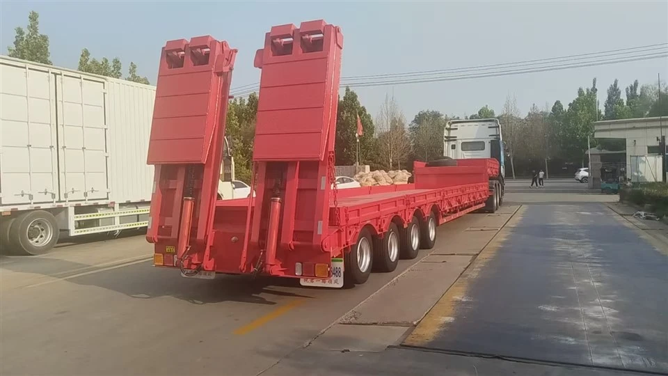 Hydraulic Ladder Lowbed Trailer