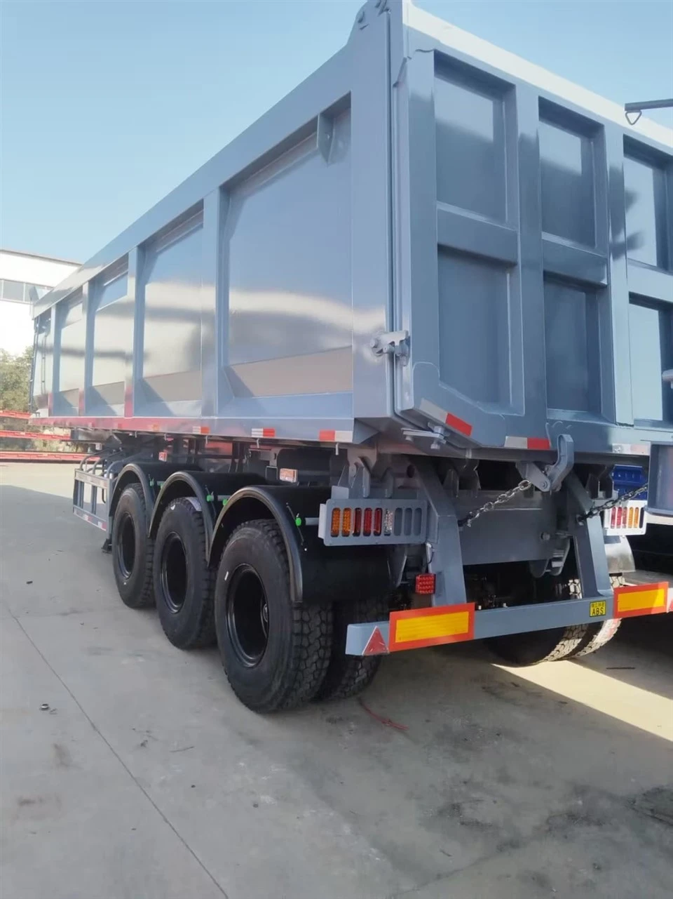 Rear Dump Truck