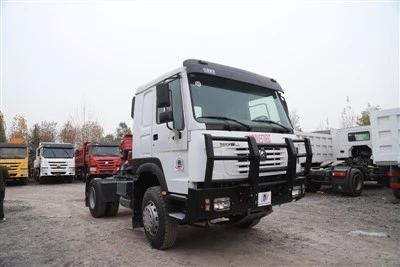HOWO HW76 4×2 Tractor Truck