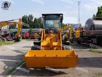 XCMG XC870HK Backhoe Loader