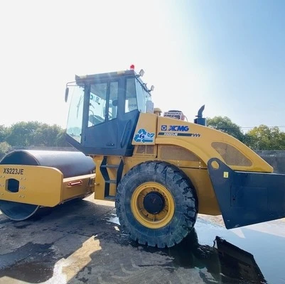 XCMG XS223 Road Roller (3)